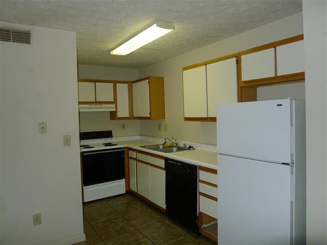 Foto del edificio - 1600 Alexandria Dr