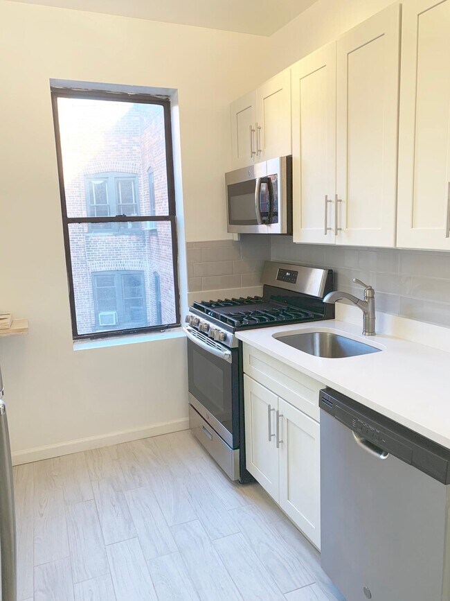Foto del edificio - 29-33-33 51st St