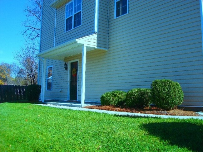 Building Photo - 22 Dunlevy Way