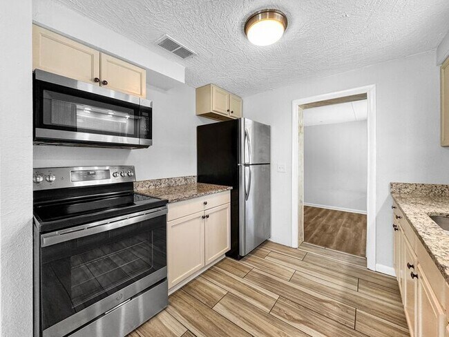 Foto del edificio - 4710 Ashmore Dr