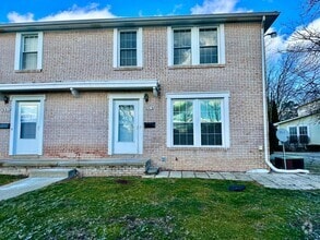 Building Photo - 6919 Harvard Ln