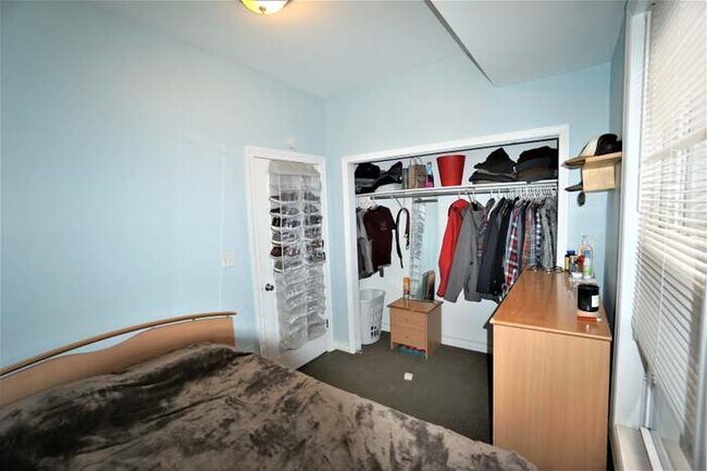 Foto del edificio - 3047 N Clybourn Ave