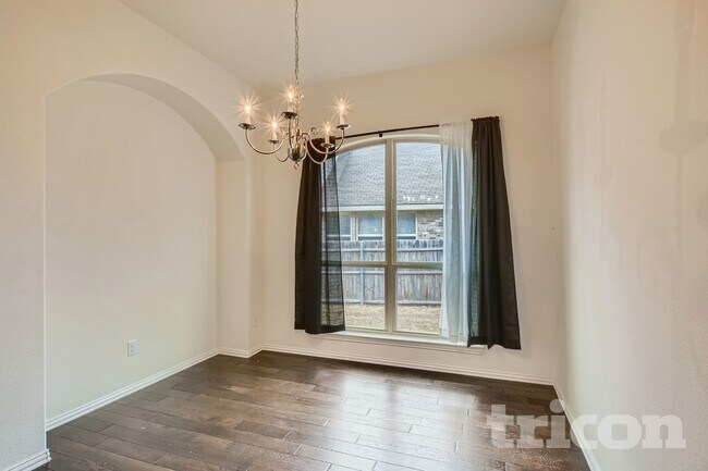 Foto del edificio - 5024 Kestrel Dr