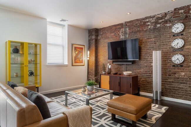 Foto del edificio - 136 Arlington St