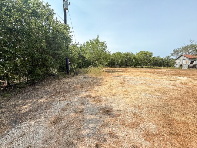 Foto del edificio - 8279 Green Valley Rd