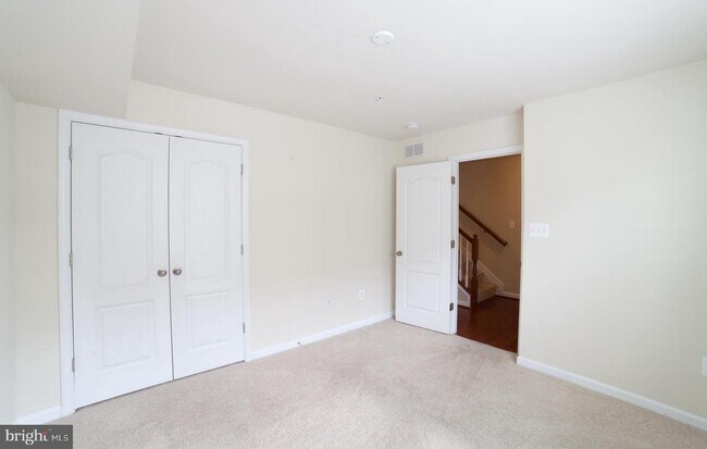 Building Photo - 7713 Longbottom Rd