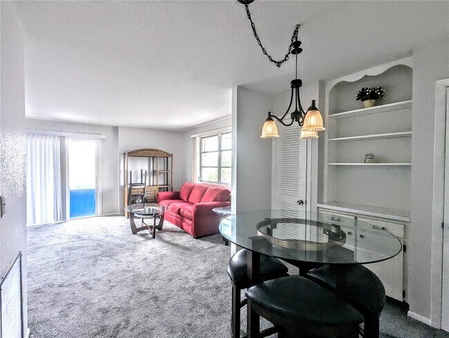 Foto del edificio - 5940 Todd St