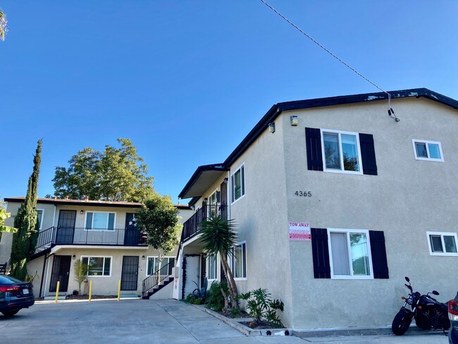 Building Photo - 2 Bedroom 1 Bathroom West La Mesa Apartment