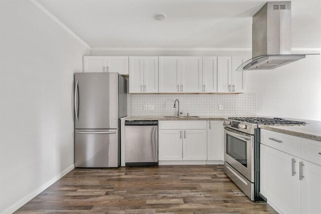 Building Photo - 2045 W Blum St
