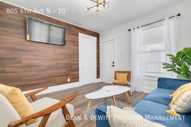 Foto del edificio - 805 4th Ave N