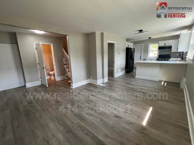 Primary Photo - 5426 N 41st St