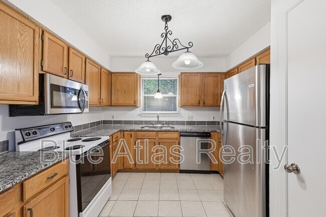 Building Photo - 4101 Gentle Springs Dr