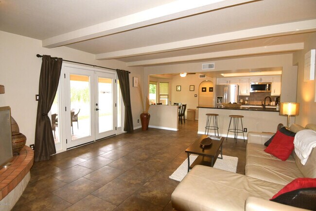 Foto del edificio - 10008 N 33rd Pl