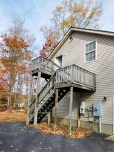 Building Photo - 37006 W Lakeland Dr