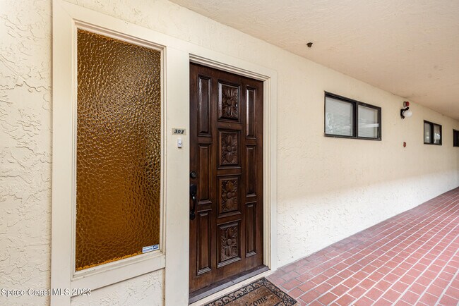 Foto del edificio - 525 Indian River Ave