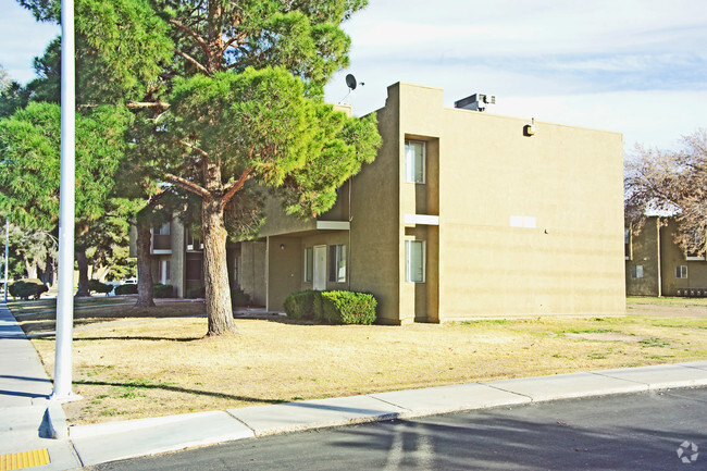 Building Photo - Janice Brooks Bay