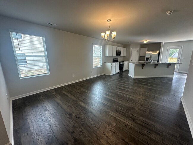 Building Photo - 292 Chinook Ln