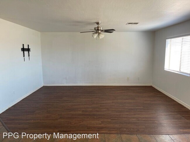 Foto del edificio - 4 br, 2.5 bath House - 23775 N Oasis Blvd