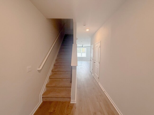 Building Photo - Newly Built 3 Bedroom Home - Baxter