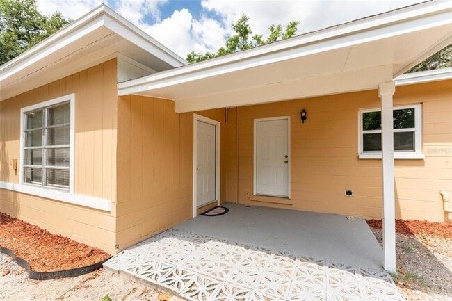 Foto del edificio - 4323 Culbreath Rd