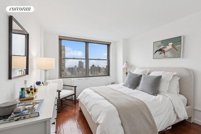 Foto del edificio - 301 E 79th St