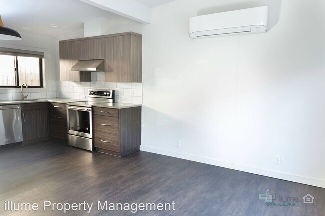 Foto del edificio - 2425 SE Monroe St