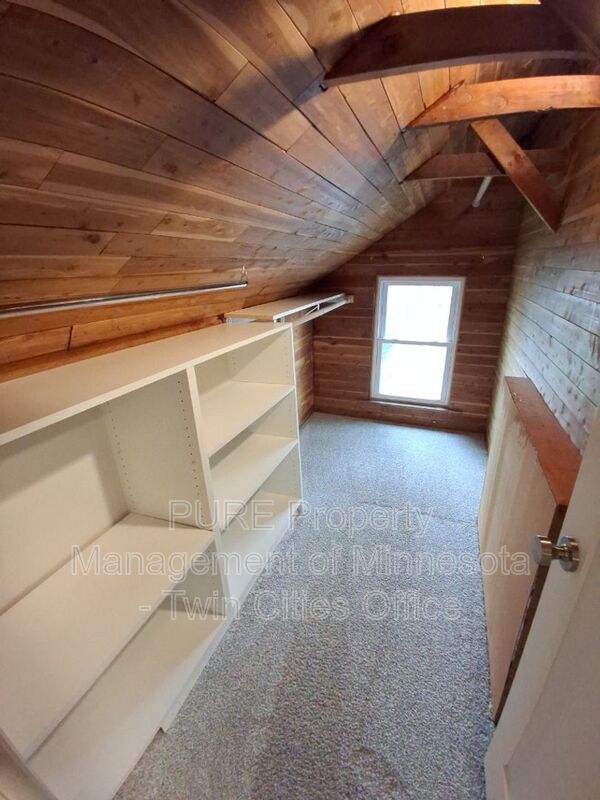 Building Photo - 5312 Elliot Ave