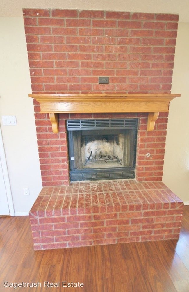 Building Photo - 4 br, 2 bath House - 1817 Lesley St.