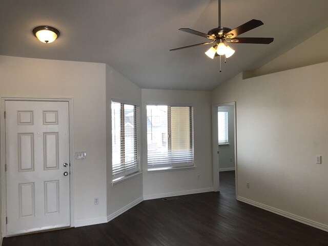 Building Photo - 3883 S Sunrise Drive