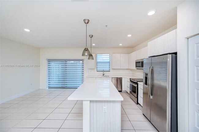 Foto del edificio - 10461 NW 82nd St