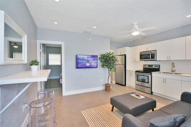 Foto del edificio - 60 NW 76th St