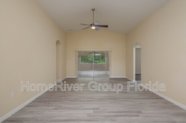 Building Photo - 4409 Stoney River Dr