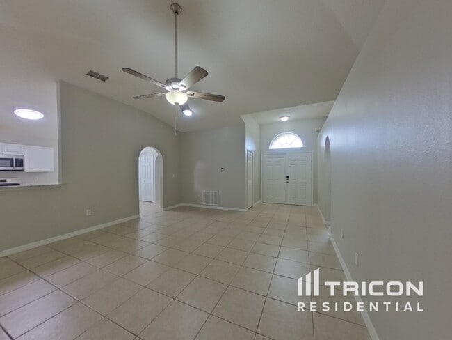 Foto del edificio - 3269 Hunters Chase Loop