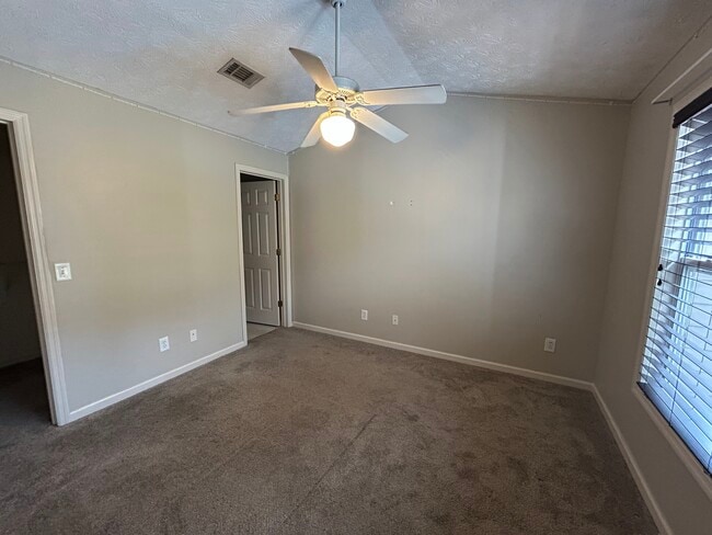 Building Photo - The Edge Condos