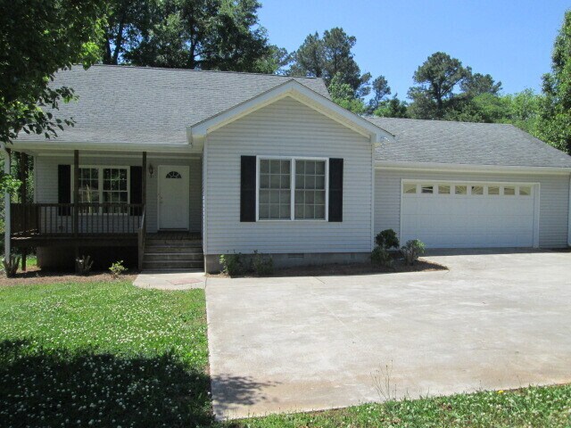 Primary Photo - 330 Freeman Dr