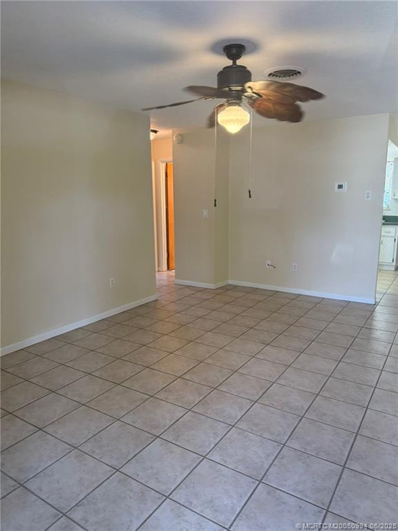 Foto del edificio - 2427 NW Holiday Ct
