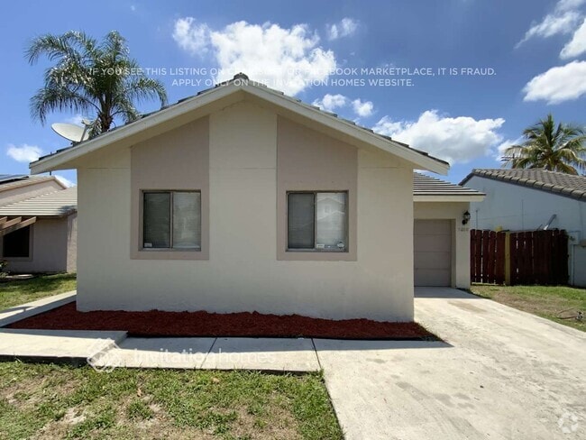 Building Photo - 5808 Strawberry Lakes Cir