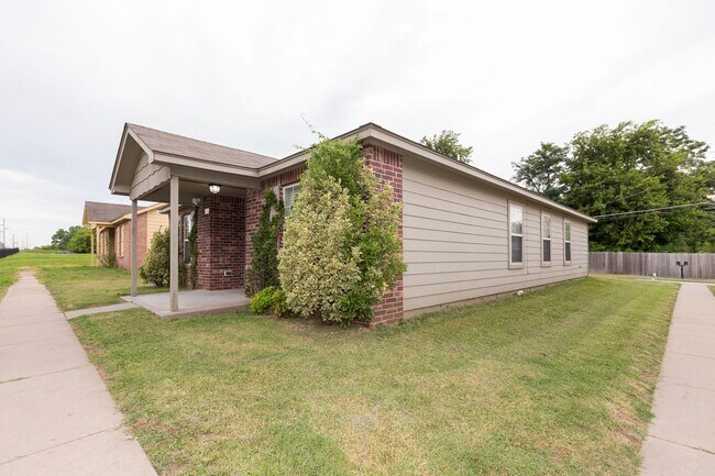 Foto del edificio - Emerson Elementary Zoned - 3 bedroom / 2 b...