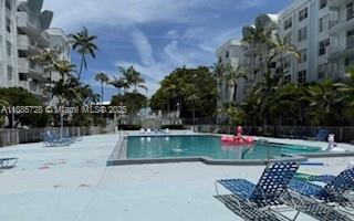 Foto del edificio - 492 NW 165th St
