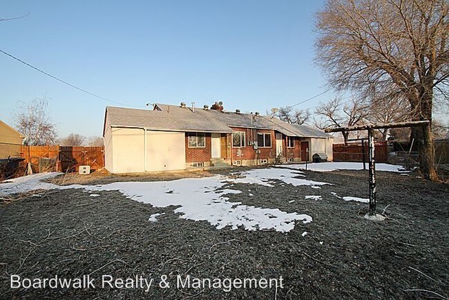 Building Photo - 1325-1327 Illinois Ave