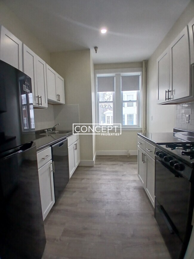 Building Photo - 1800 Commonwealth Ave