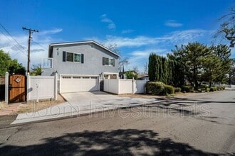 Building Photo - 1668 Bellford Ave