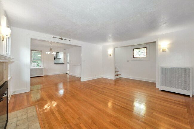 Building Photo - 183 Riveredge Rd