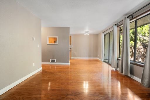 Building Photo - Totem Lake Condo For Rent!