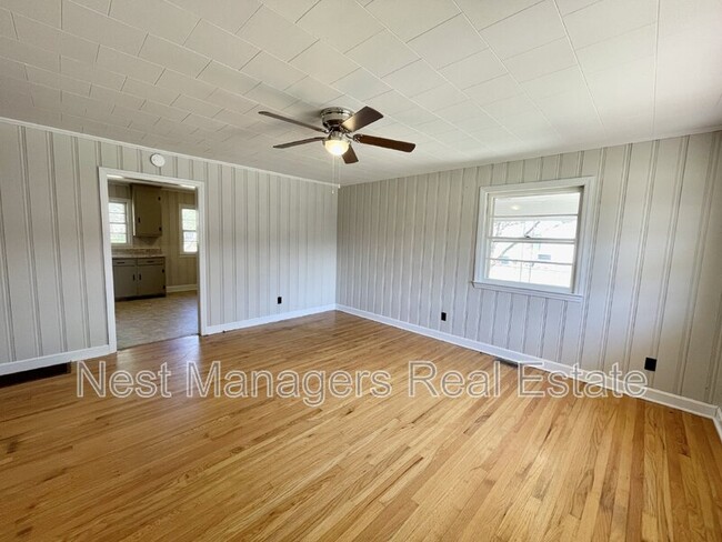 Foto del edificio - 531 E Donaldson Ave