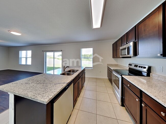 Foto del edificio - 3414 San Moise Pl