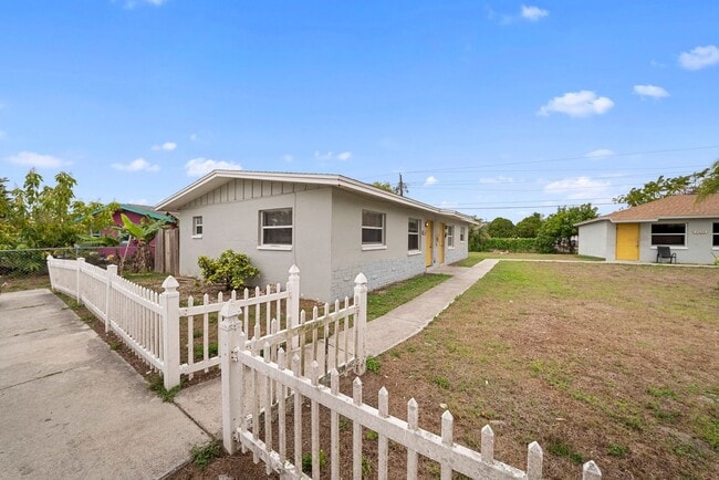 Photo - 5458-5460 5th Ave Apartment