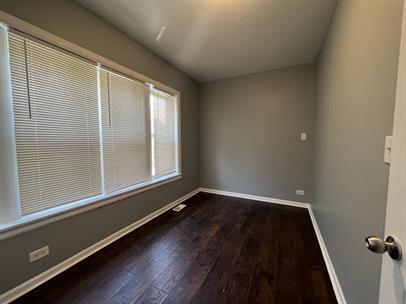 Foto del edificio - 2525 E 72nd Pl