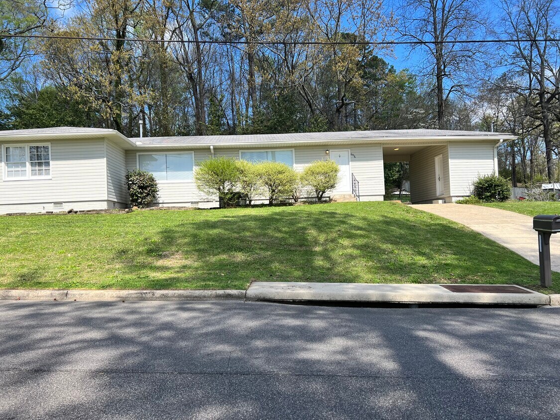 Foto principal - 6916 Higdon Rd