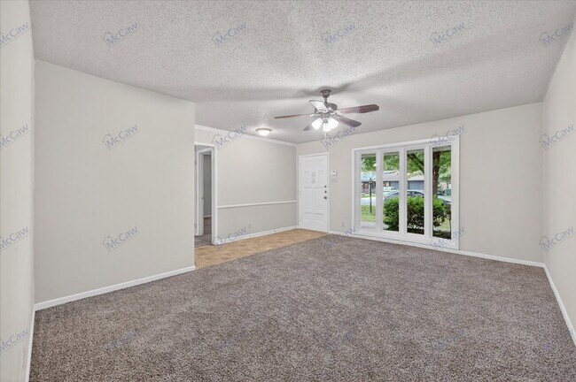 Foto del edificio - 1110 Rosedale Dr